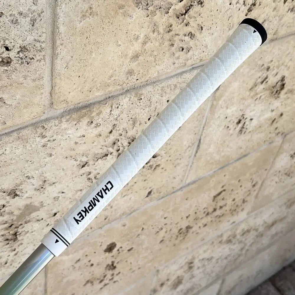 Women's TaylorMade Kalea 4 Hybrid 22º Ladies 45g Graphite RH 39.5" w/ New Grip - Picture 13 of 14
